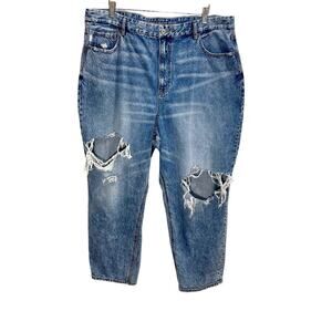 American Eagle Women's Curvy Ripped Mom Jeans Size 18 Distressed